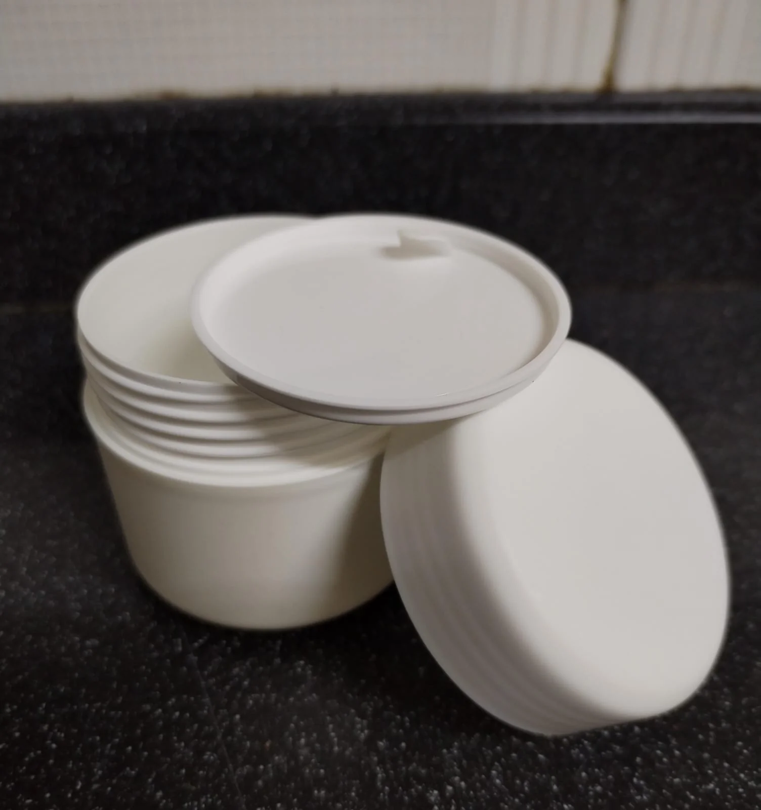 Cremero Plastico T/Blanca - 100ml - Image 2