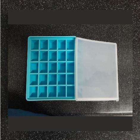 Molde Icecube 32 - 12cms x 12cms - Image 2
